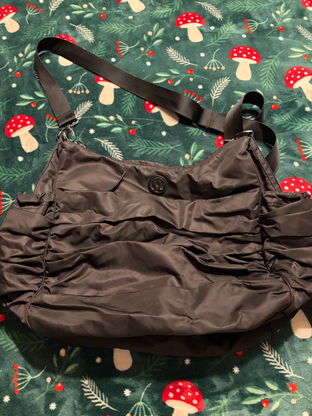 Lululemon Black Nylon gym bag